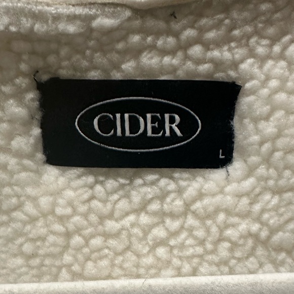 CIDER Faux Shearling Solid Contrasting Collar Jacket - Picture 10 of 10